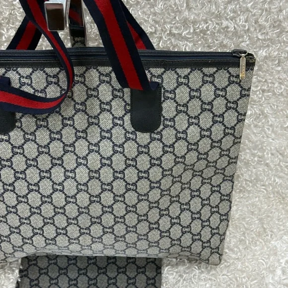 Gucci GG Plus Gray Monogram Tote Bag - Picture 5 of 16